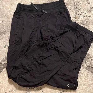 Kids Lululemon Ivivva pants in black